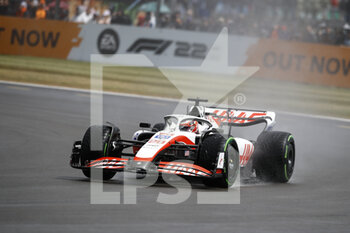 2022-07-01 - 20 MAGNUSSEN Kevin (den), Haas F1 Team VF-22 Ferrari, action during the Formula 1 Lenovo British Grand Prix 2022, 10th round of the 2022 FIA Formula One World Championship, on the Silverstone Circuit, from July 1 to 3, 2022 in Silverstone, United Kingdom - F1 - BRITISH GRAND PRIX 2022 - FORMULA 1 - MOTORS