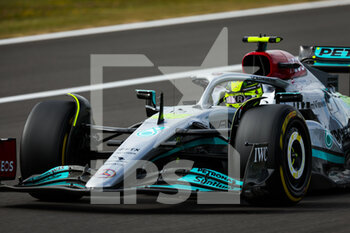 2022-07-01 - 44 HAMILTON Lewis (gbr), Mercedes AMG F1 Team W13, action during the Formula 1 Lenovo British Grand Prix 2022, 10th round of the 2022 FIA Formula One World Championship, on the Silverstone Circuit, from July 1 to 3, 2022 in Silverstone, United Kingdom - F1 - BRITISH GRAND PRIX 2022 - FORMULA 1 - MOTORS