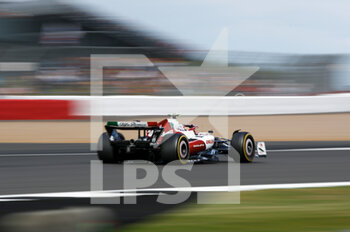 2022-07-01 - 24 ZHOU Guanyu (chi), Alfa Romeo F1 Team ORLEN C42, action during the Formula 1 Lenovo British Grand Prix 2022, 10th round of the 2022 FIA Formula One World Championship, on the Silverstone Circuit, from July 1 to 3, 2022 in Silverstone, United Kingdom - F1 - BRITISH GRAND PRIX 2022 - FORMULA 1 - MOTORS
