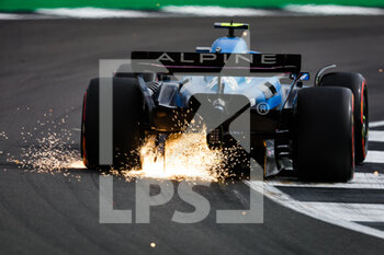 2022-07-01 - 31 OCON Esteban (fra), Alpine F1 Team A522, action during the Formula 1 Lenovo British Grand Prix 2022, 10th round of the 2022 FIA Formula One World Championship, on the Silverstone Circuit, from July 1 to 3, 2022 in Silverstone, United Kingdom - F1 - BRITISH GRAND PRIX 2022 - FORMULA 1 - MOTORS