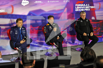 2022-07-02 - CAPITO Jost, Chief Executive Officer of Williams Racing, portrait HORNER Christian (gbr), Team Principal of Red Bull Racing, portrait SZAFNAUER Otmar, Team Principal of Alpine F1 Team, portrait press conference during the Formula 1 Lenovo British Grand Prix 2022, 10th round of the 2022 FIA Formula One World Championship, on the Silverstone Circuit, from July 1 to 3, 2022 in Silverstone, United Kingdom - F1 - BRITISH GRAND PRIX 2022 - FORMULA 1 - MOTORS