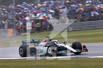 2022-07-02 - 63 RUSSELL George (gbr), Mercedes AMG F1 Team W13, action during the Formula 1 Lenovo British Grand Prix 2022, 10th round of the 2022 FIA Formula One World Championship, on the Silverstone Circuit, from July 1 to 3, 2022 in Silverstone, United Kingdom - F1 - BRITISH GRAND PRIX 2022 - FORMULA 1 - MOTORS