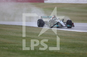 2022-07-02 - 63 RUSSELL George (gbr), Mercedes AMG F1 Team W13, action during the Formula 1 Lenovo British Grand Prix 2022, 10th round of the 2022 FIA Formula One World Championship, on the Silverstone Circuit, from July 1 to 3, 2022 in Silverstone, United Kingdom - F1 - BRITISH GRAND PRIX 2022 - FORMULA 1 - MOTORS