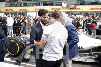 2022-07-03 - BEN SULAYEM Mohammed (uae), President of the FIA, portrait with Tom Cruise during the Formula 1 Lenovo British Grand Prix 2022, 10th round of the 2022 FIA Formula One World Championship, on the Silverstone Circuit, from July 1 to 3, 2022 in Silverstone, United Kingdom - F1 - BRITISH GRAND PRIX 2022 - RACE - FORMULA 1 - MOTORS