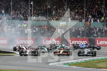 2022-07-03 - Start race 77 BOTTAS Valtteri (fin), Alfa Romeo F1 Team ORLEN C42, action 10 GASLY Pierre (fra), Scuderia AlphaTauri AT03, action 03 RICCIARDO Daniel (aus), McLaren F1 Team MCL36, action crash, accident, during the Formula 1 Lenovo British Grand Prix 2022, 10th round of the 2022 FIA Formula One World Championship, on the Silverstone Circuit, from July 1 to 3, 2022 in Silverstone, United Kingdom - F1 - BRITISH GRAND PRIX 2022 - RACE - FORMULA 1 - MOTORS