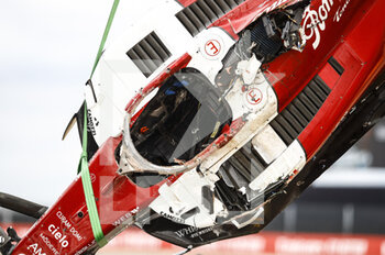 2022-07-03 - ZHOU Guanyu (chi), Alfa Romeo F1 Team ORLEN C42, portrait crash, accident, during the Formula 1 Lenovo British Grand Prix 2022, 10th round of the 2022 FIA Formula One World Championship, on the Silverstone Circuit, from July 1 to 3, 2022 in Silverstone, United Kingdom - F1 - BRITISH GRAND PRIX 2022 - RACE - FORMULA 1 - MOTORS