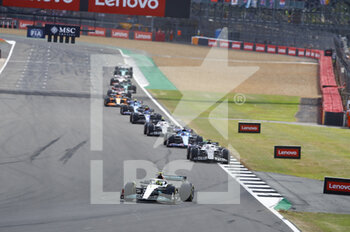 2022-07-03 - 44 HAMILTON Lewis (gbr), Mercedes AMG F1 Team W13, action during the Formula 1 Lenovo British Grand Prix 2022, 10th round of the 2022 FIA Formula One World Championship, on the Silverstone Circuit, from July 1 to 3, 2022 in Silverstone, United Kingdom - F1 - BRITISH GRAND PRIX 2022 - RACE - FORMULA 1 - MOTORS