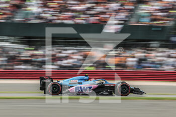 2022-07-03 - 31 OCON Esteban (fra), Alpine F1 Team A522, action during the Formula 1 Lenovo British Grand Prix 2022, 10th round of the 2022 FIA Formula One World Championship, on the Silverstone Circuit, from July 1 to 3, 2022 in Silverstone, United Kingdom - F1 - BRITISH GRAND PRIX 2022 - RACE - FORMULA 1 - MOTORS