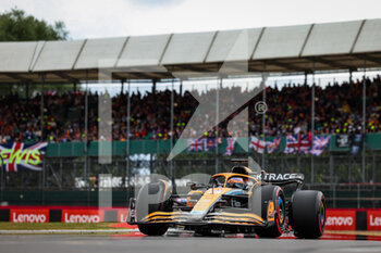 2022-06-30 - 03 RICCIARDO Daniel (aus), McLaren F1 Team MCL36, action during the Formula 1 Lenovo British Grand Prix 2022, 10th round of the 2022 FIA Formula One World Championship, on the Silverstone Circuit, from July 1 to 3, 2022 in Silverstone, United Kingdom - F1 - BRITISH GRAND PRIX 2022 - RACE - FORMULA 1 - MOTORS