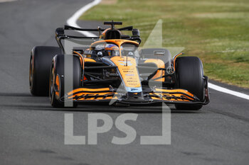 2022-06-30 - 03 RICCIARDO Daniel (aus), McLaren F1 Team MCL36, action during the Formula 1 Lenovo British Grand Prix 2022, 10th round of the 2022 FIA Formula One World Championship, on the Silverstone Circuit, from July 1 to 3, 2022 in Silverstone, United Kingdom - F1 - BRITISH GRAND PRIX 2022 - RACE - FORMULA 1 - MOTORS