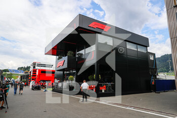 2022-07-07 - F1 motorhome during the Formula 1 Rolex Grosser Preis Von Osterreich 2022, 2022 Austrian Grand Prix, 11th round of the 2022 FIA Formula One World Championship from July 8 to 10, 2022 on the Red Bull Ring, in Spielberg, Austria - F1 - AUSTRIAN GRAND PRIX 2022 - FORMULA 1 - MOTORS