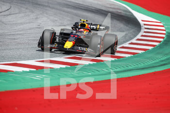 2022-07-08 - 11 PEREZ Sergio (mex), Red Bull Racing RB18, action during the Formula 1 Rolex Grosser Preis Von Osterreich 2022, 2022 Austrian Grand Prix, 11th round of the 2022 FIA Formula One World Championship from July 8 to 10, 2022 on the Red Bull Ring, in Spielberg, Austria - F1 - AUSTRIAN GRAND PRIX 2022 - FORMULA 1 - MOTORS
