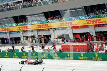 2022-07-10 - 
Zieldurchfahrt des Siegers Charles Leclerc (MCO), Scuderia Ferrari - 2022 AUSTRIAN GRAND PRIX - RACE - FORMULA 1 - MOTORS