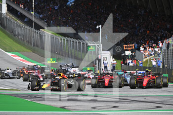 2022-07-09 - 01 VERSTAPPEN Max (nld), Red Bull Racing RB18, action 16 LECLERC Charles (mco), Scuderia Ferrari F1-75, action 55 SAINZ Carlos (spa), Scuderia Ferrari F1-75, action during the Formula 1 Rolex Grosser Preis Von Osterreich 2022, 2022 Austrian Grand Prix, 11th round of the 2022 FIA Formula One World Championship from July 8 to 10, 2022 on the Red Bull Ring, in Spielberg, Austria - F1 - AUSTRIAN GRAND PRIX 2022 - FORMULA 1 - MOTORS