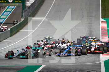 2022-07-09 - start of the race, depart, 63 RUSSELL George (gbr), Mercedes AMG F1 Team W13, 31 OCON Esteban (fra), Alpine F1 Team A522, action during the Formula 1 Rolex Grosser Preis Von Osterreich 2022, 2022 Austrian Grand Prix, 11th round of the 2022 FIA Formula One World Championship from July 8 to 10, 2022 on the Red Bull Ring, in Spielberg, Austria - F1 - AUSTRIAN GRAND PRIX 2022 - FORMULA 1 - MOTORS