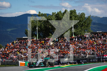 2022-07-09 - 63 RUSSELL George (gbr), Mercedes AMG F1 Team W13, action during the Formula 1 Rolex Grosser Preis Von Osterreich 2022, 2022 Austrian Grand Prix, 11th round of the 2022 FIA Formula One World Championship from July 8 to 10, 2022 on the Red Bull Ring, in Spielberg, Austria - F1 - AUSTRIAN GRAND PRIX 2022 - FORMULA 1 - MOTORS