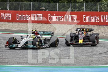 2022-07-10 - 44 HAMILTON Lewis (gbr), Mercedes AMG F1 Team W13, action 01 VERSTAPPEN Max (nld), Red Bull Racing RB18, action during the Formula 1 Rolex Grosser Preis Von Osterreich 2022, 2022 Austrian Grand Prix, 11th round of the 2022 FIA Formula One World Championship from July 8 to 10, 2022 on the Red Bull Ring, in Spielberg, Austria - F1 - AUSTRIAN GRAND PRIX 2022 - RACE - FORMULA 1 - MOTORS