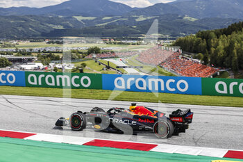 2022-07-10 - 01 VERSTAPPEN Max (nld), Red Bull Racing RB18, action during the Formula 1 Rolex Grosser Preis Von Osterreich 2022, 2022 Austrian Grand Prix, 11th round of the 2022 FIA Formula One World Championship from July 8 to 10, 2022 on the Red Bull Ring, in Spielberg, Austria - F1 - AUSTRIAN GRAND PRIX 2022 - RACE - FORMULA 1 - MOTORS