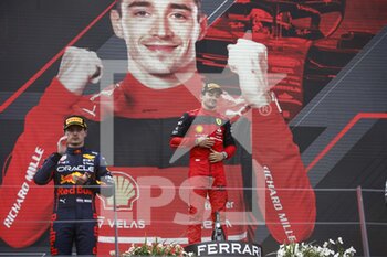 2022-07-10 - LECLERC Charles (mco), Scuderia Ferrari F1-75, portrait podium celebration VERSTAPPEN Max (ned), Red Bull Racing RB18, portrait during the Formula 1 Rolex Grosser Preis Von Osterreich 2022, 2022 Austrian Grand Prix, 11th round of the 2022 FIA Formula One World Championship from July 8 to 10, 2022 on the Red Bull Ring, in Spielberg, Austria - F1 - AUSTRIAN GRAND PRIX 2022 - RACE - FORMULA 1 - MOTORS