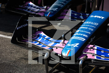 2022-07-20 - Alpine F1 Team A522, mechanical detail front wing, aileron, during the Formula 1 Lenovo Grand Prix de France, French Grand Prix 2022, 12th round of the 2022 FIA Formula One World Championship from July 22 to 24, 2022 on the Circuit Paul Ricard, in Le Castellet, France - F1 - FRENCH GRAND PRIX 2022 - FORMULA 1 - MOTORS