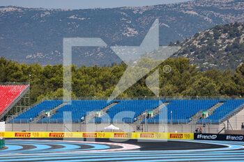 2022-07-21 - grandstands, gradins, tribunes, during the Formula 1 Lenovo Grand Prix de France, French Grand Prix 2022, 12th round of the 2022 FIA Formula One World Championship from July 22 to 24, 2022 on the Circuit Paul Ricard, in Le Castellet, France - F1 - FRENCH GRAND PRIX 2022 - FORMULA 1 - MOTORS