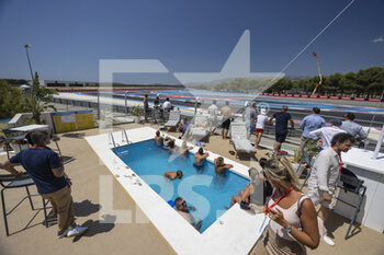 2022-07-22 - Ambiance piscine swimming pool, during the Formula 1 Lenovo Grand Prix de France, French Grand Prix 2022, 12th round of the 2022 FIA Formula One World Championship from July 22 to 24, 2022 on the Circuit Paul Ricard, in Le Castellet, France - F1 - FRENCH GRAND PRIX 2022 - FORMULA 1 - MOTORS