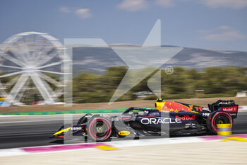 2022-07-22 - 11 PEREZ Sergio (mex), Red Bull Racing RB18, action during the Formula 1 Lenovo Grand Prix de France, French Grand Prix 2022, 12th round of the 2022 FIA Formula One World Championship from July 22 to 24, 2022 on the Circuit Paul Ricard, in Le Castellet, France - F1 - FRENCH GRAND PRIX 2022 - FORMULA 1 - MOTORS