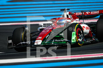 2022-07-22 - 77 BOTTAS Valtteri (fin), Alfa Romeo F1 Team ORLEN C42, action during the Formula 1 Lenovo Grand Prix de France, French Grand Prix 2022, 12th round of the 2022 FIA Formula One World Championship from July 22 to 24, 2022 on the Circuit Paul Ricard, in Le Castellet, France - F1 - FRENCH GRAND PRIX 2022 - FORMULA 1 - MOTORS