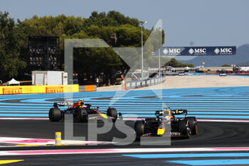 2022-07-22 - 01 VERSTAPPEN Max (nld), Red Bull Racing RB18, 11 PEREZ Sergio (mex), Red Bull Racing RB18, action during the Formula 1 Lenovo Grand Prix de France, French Grand Prix 2022, 12th round of the 2022 FIA Formula One World Championship from July 22 to 24, 2022 on the Circuit Paul Ricard, in Le Castellet, France - F1 - FRENCH GRAND PRIX 2022 - FORMULA 1 - MOTORS
