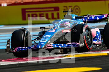 2022-07-22 - 14 ALONSO Fernando (spa), Alpine F1 Team A522, action during the Formula 1 Lenovo Grand Prix de France, French Grand Prix 2022, 12th round of the 2022 FIA Formula One World Championship from July 22 to 24, 2022 on the Circuit Paul Ricard, in Le Castellet, France - F1 - FRENCH GRAND PRIX 2022 - FORMULA 1 - MOTORS