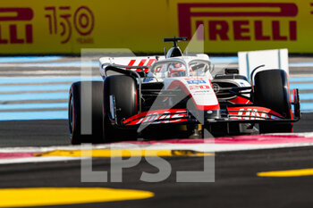 2022-07-22 - 20 MAGNUSSEN Kevin (den), Haas F1 Team VF-22 Ferrari, action during the Formula 1 Lenovo Grand Prix de France, French Grand Prix 2022, 12th round of the 2022 FIA Formula One World Championship from July 22 to 24, 2022 on the Circuit Paul Ricard, in Le Castellet, France - F1 - FRENCH GRAND PRIX 2022 - FORMULA 1 - MOTORS