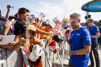 2022-07-23 - MAGNUSSEN Kevin (den), Haas F1 Team VF-22 Ferrari, portrait, Fan Forum Pilotes F1 during the Formula 1 Lenovo Grand Prix de France, French Grand Prix 2022, 12th round of the 2022 FIA Formula One World Championship from July 22 to 24, 2022 on the Circuit Paul Ricard, in Le Castellet, France - F1 - FRENCH GRAND PRIX 2022 - FORMULA 1 - MOTORS