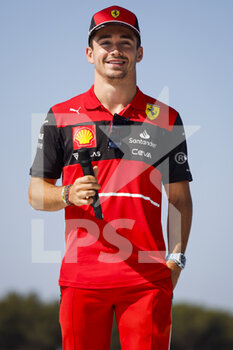 2022-07-23 - LECLERC Charles (mco), Scuderia Ferrari F1-75, portrait, Fan Forum Pilotes F1 during the Formula 1 Lenovo Grand Prix de France, French Grand Prix 2022, 12th round of the 2022 FIA Formula One World Championship from July 22 to 24, 2022 on the Circuit Paul Ricard, in Le Castellet, France - F1 - FRENCH GRAND PRIX 2022 - FORMULA 1 - MOTORS