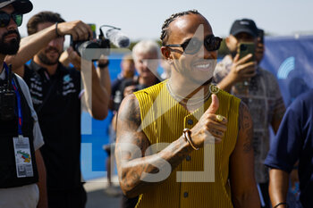 2022-07-23 - HAMILTON Lewis (gbr), Mercedes AMG F1 Team W13, portrait, Fan Forum Pilotes F1 during the Formula 1 Lenovo Grand Prix de France, French Grand Prix 2022, 12th round of the 2022 FIA Formula One World Championship from July 22 to 24, 2022 on the Circuit Paul Ricard, in Le Castellet, France - F1 - FRENCH GRAND PRIX 2022 - FORMULA 1 - MOTORS