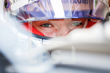 2022-07-23 - GASLY Pierre (fra), Scuderia AlphaTauri AT03, portrait during the Formula 1 Lenovo Grand Prix de France, French Grand Prix 2022, 12th round of the 2022 FIA Formula One World Championship from July 22 to 24, 2022 on the Circuit Paul Ricard, in Le Castellet, France - F1 - FRENCH GRAND PRIX 2022 - FORMULA 1 - MOTORS