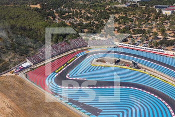 2022-07-23 - Paul Ricard circuit from helicopter, Sainte-Baume corner, bend during the Formula 1 Lenovo Grand Prix de France, French Grand Prix 2022, 12th round of the 2022 FIA Formula One World Championship from July 22 to 24, 2022 on the Circuit Paul Ricard, in Le Castellet, France - F1 - FRENCH GRAND PRIX 2022 - FORMULA 1 - MOTORS
