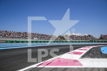 2022-07-24 - Tribunes chicane during the Formula 1 Lenovo Grand Prix de France, French Grand Prix 2022, 12th round of the 2022 FIA Formula One World Championship from July 22 to 24, 2022 on the Circuit Paul Ricard, in Le Castellet, France - F1 - FRENCH GRAND PRIX 2022 - RACE - FORMULA 1 - MOTORS