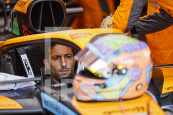 2022-07-24 - RICCIARDO Daniel (aus), McLaren F1 Team MCL36, portrait during the Formula 1 Lenovo Grand Prix de France, French Grand Prix 2022, 12th round of the 2022 FIA Formula One World Championship from July 22 to 24, 2022 on the Circuit Paul Ricard, in Le Castellet, France - F1 - FRENCH GRAND PRIX 2022 - RACE - FORMULA 1 - MOTORS