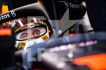 2022-07-24 - VERSTAPPEN Max (ned), Red Bull Racing RB18, portrait during the Formula 1 Lenovo Grand Prix de France, French Grand Prix 2022, 12th round of the 2022 FIA Formula One World Championship from July 22 to 24, 2022 on the Circuit Paul Ricard, in Le Castellet, France - F1 - FRENCH GRAND PRIX 2022 - RACE - FORMULA 1 - MOTORS