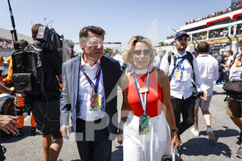 2022-07-24 - Estrosi Christian, Nice mayor and his wife during the Formula 1 Lenovo Grand Prix de France, French Grand Prix 2022, 12th round of the 2022 FIA Formula One World Championship from July 22 to 24, 2022 on the Circuit Paul Ricard, in Le Castellet, France - F1 - FRENCH GRAND PRIX 2022 - RACE - FORMULA 1 - MOTORS