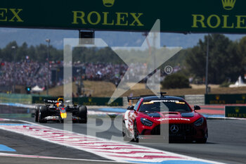 2022-07-24 - Safety car during the Formula 1 Lenovo Grand Prix de France, French Grand Prix 2022, 12th round of the 2022 FIA Formula One World Championship from July 22 to 24, 2022 on the Circuit Paul Ricard, in Le Castellet, France - F1 - FRENCH GRAND PRIX 2022 - RACE - FORMULA 1 - MOTORS