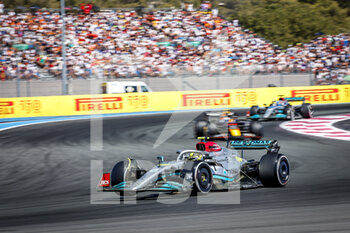 2022-07-24 - 44 HAMILTON Lewis (gbr), Mercedes AMG F1 Team W13, action during the Formula 1 Lenovo Grand Prix de France, French Grand Prix 2022, 12th round of the 2022 FIA Formula One World Championship from July 22 to 24, 2022 on the Circuit Paul Ricard, in Le Castellet, France - F1 - FRENCH GRAND PRIX 2022 - RACE - FORMULA 1 - MOTORS