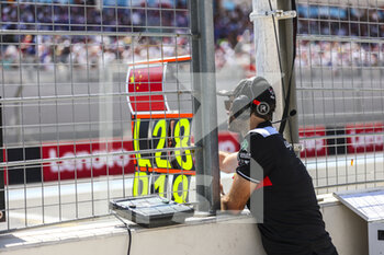 2022-07-24 - pinboard, panneaute during the Formula 1 Lenovo Grand Prix de France, French Grand Prix 2022, 12th round of the 2022 FIA Formula One World Championship from July 22 to 24, 2022 on the Circuit Paul Ricard, in Le Castellet, France - F1 - FRENCH GRAND PRIX 2022 - RACE - FORMULA 1 - MOTORS