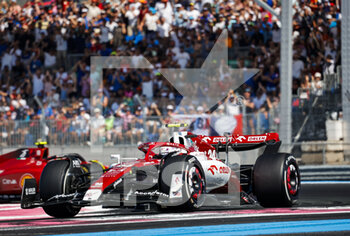 2022-07-24 - 24 ZHOU Guanyu (chi), Alfa Romeo F1 Team ORLEN C42, action during the Formula 1 Lenovo Grand Prix de France, French Grand Prix 2022, 12th round of the 2022 FIA Formula One World Championship from July 22 to 24, 2022 on the Circuit Paul Ricard, in Le Castellet, France - F1 - FRENCH GRAND PRIX 2022 - RACE - FORMULA 1 - MOTORS