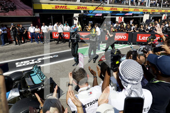 2022-07-24 - HAMILTON Lewis (gbr), Mercedes AMG F1 Team W13, RUSSELL George (gbr), Mercedes AMG F1 Team W13, celebrating their podium during the Formula 1 Lenovo Grand Prix de France, French Grand Prix 2022, 12th round of the 2022 FIA Formula One World Championship from July 22 to 24, 2022 on the Circuit Paul Ricard, in Le Castellet, France - F1 - FRENCH GRAND PRIX 2022 - RACE - FORMULA 1 - MOTORS