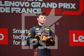 2022-07-24 - podium VERSTAPPEN Max (ned), Red Bull Racing RB18, portrait during the Formula 1 Lenovo Grand Prix de France, French Grand Prix 2022, 12th round of the 2022 FIA Formula One World Championship from July 22 to 24, 2022 on the Circuit Paul Ricard, in Le Castellet, France - F1 - FRENCH GRAND PRIX 2022 - RACE - FORMULA 1 - MOTORS