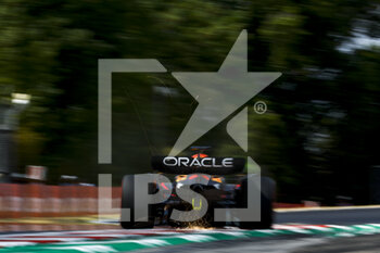 2022-07-29 - 01 VERSTAPPEN Max (nld), Red Bull Racing RB18, action during the Formula 1 Aramco Magyar Nagydij 2022, Hungarian Grand Prix 2022, 12th round of the 2022 FIA Formula One World Championship from July 28 to 31, 2022 on the Hungaroring, in Mogyorod, Hungary - F1 - HUNGARIAN GRAND PRIX 2022 - FORMULA 1 - MOTORS
