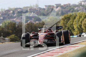 2022-07-29 - 16 LECLERC Charles (mco), Scuderia Ferrari F1-75, action during the Formula 1 Aramco Magyar Nagydij 2022, Hungarian Grand Prix 2022, 12th round of the 2022 FIA Formula One World Championship from July 28 to 31, 2022 on the Hungaroring, in Mogyorod, Hungary - F1 - HUNGARIAN GRAND PRIX 2022 - FORMULA 1 - MOTORS