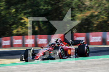2022-07-29 - 55 SAINZ Carlos (spa), Scuderia Ferrari F1-75, action during the Formula 1 Aramco Magyar Nagydij 2022, Hungarian Grand Prix 2022, 12th round of the 2022 FIA Formula One World Championship from July 28 to 31, 2022 on the Hungaroring, in Mogyorod, Hungary - F1 - HUNGARIAN GRAND PRIX 2022 - FORMULA 1 - MOTORS