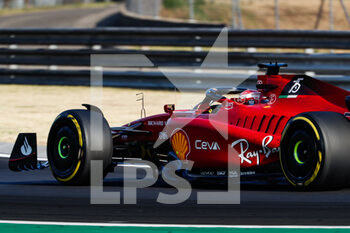 2022-07-29 - 16 LECLERC Charles (mco), Scuderia Ferrari F1-75, action sidepods during the Formula 1 Aramco Magyar Nagydij 2022, Hungarian Grand Prix 2022, 12th round of the 2022 FIA Formula One World Championship from July 28 to 31, 2022 on the Hungaroring, in Mogyorod, Hungary - F1 - HUNGARIAN GRAND PRIX 2022 - FORMULA 1 - MOTORS